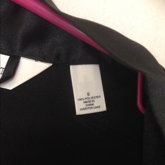 VS Black vintage kimono robe - Picture 6 of 8